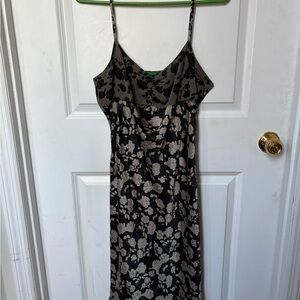 United Colors Of Benetton Black and Gray Silk Floral Dress